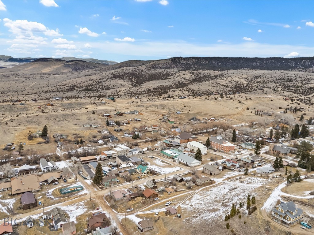 205 W Wallace Street