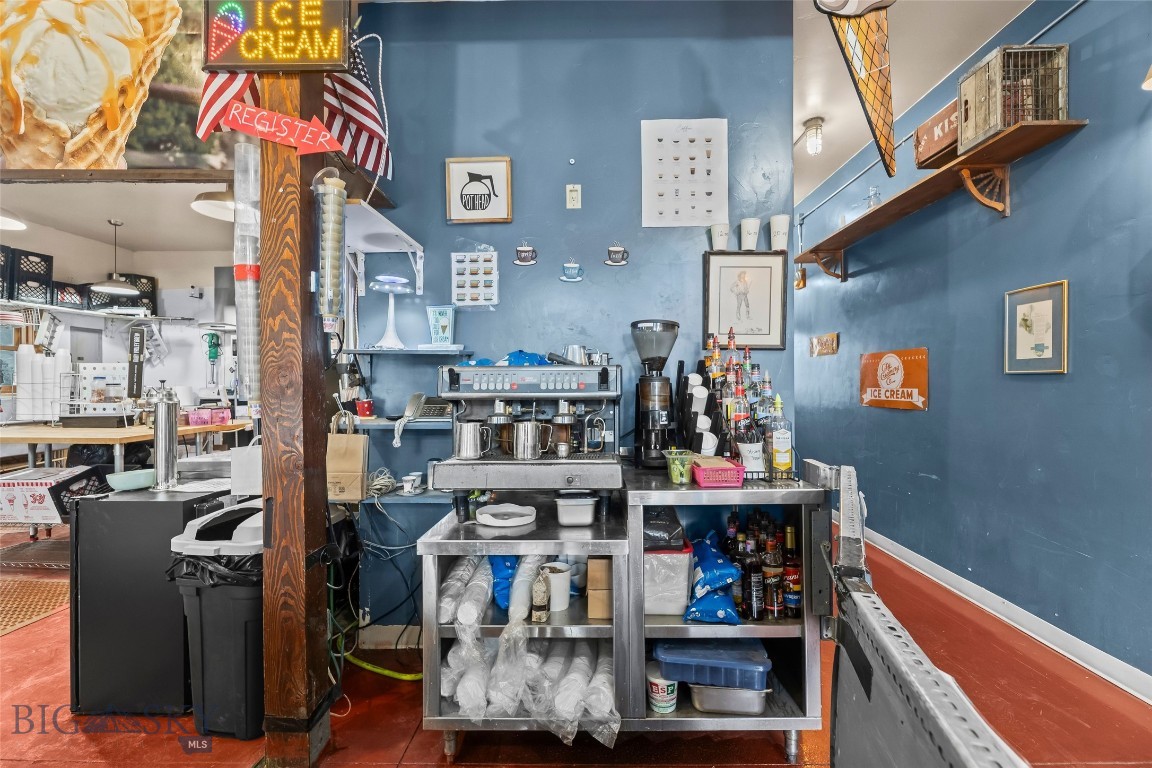 205 W Wallace Street