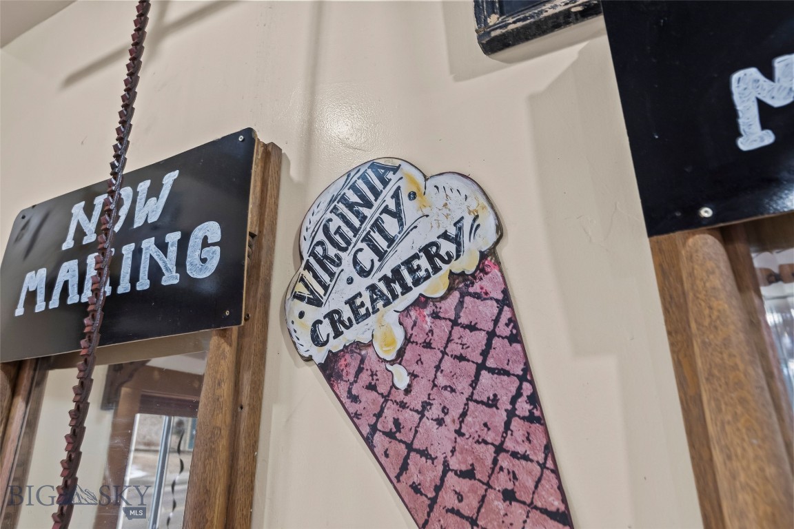 205 W Wallace Street