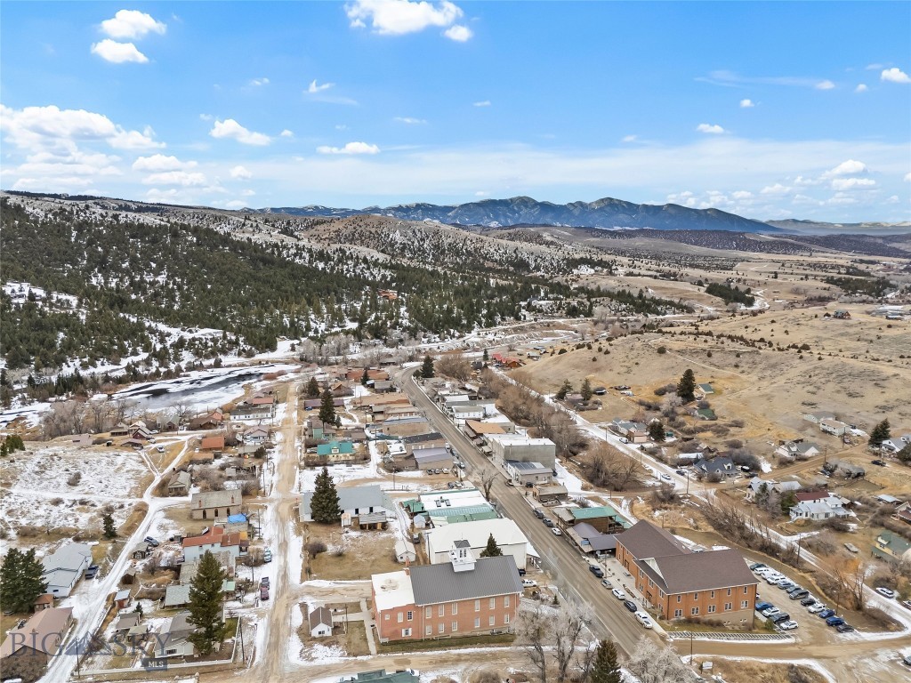 205 W Wallace Street