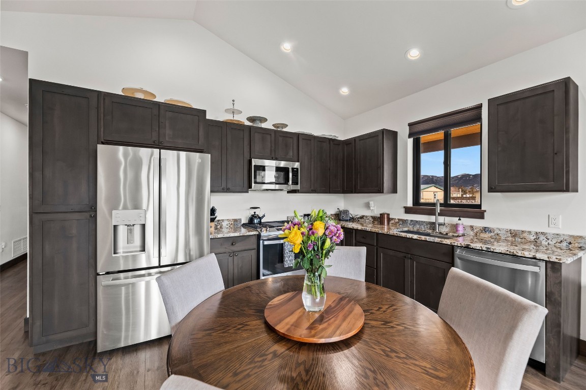 726 & 728 Madison Avenue