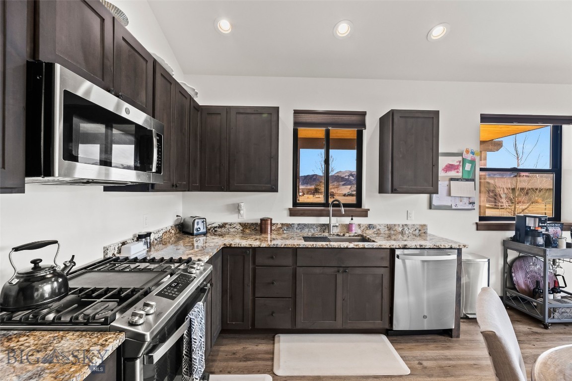 726 & 728 Madison Avenue