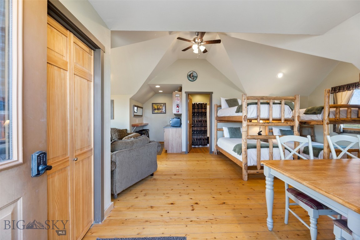 6 Browtine Ln