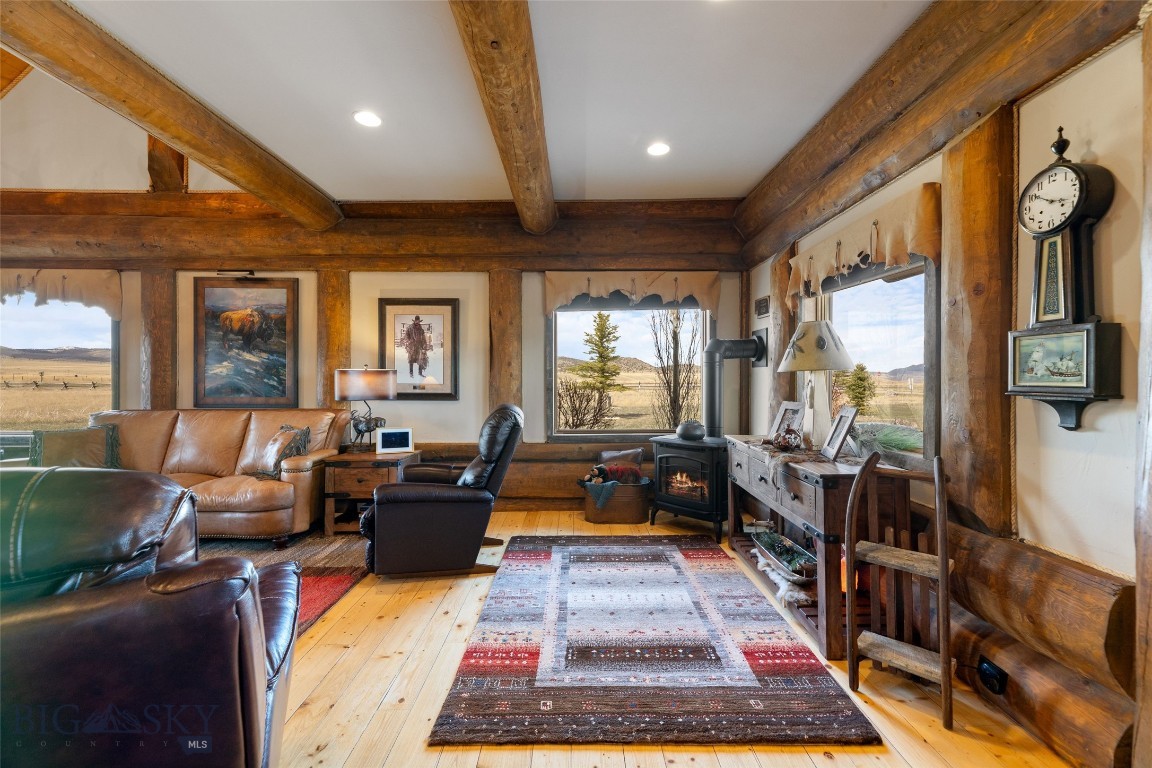 6 Browtine Ln