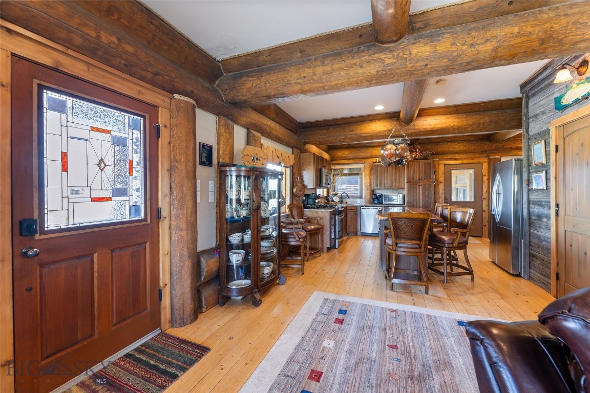 6 Browtine Ln