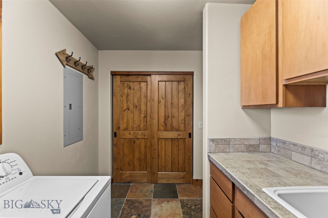 19 Green Wing Road