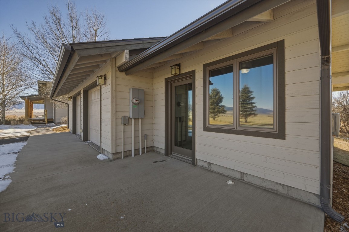 19 Green Wing Road