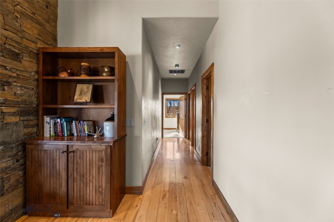 19 Green Wing Road