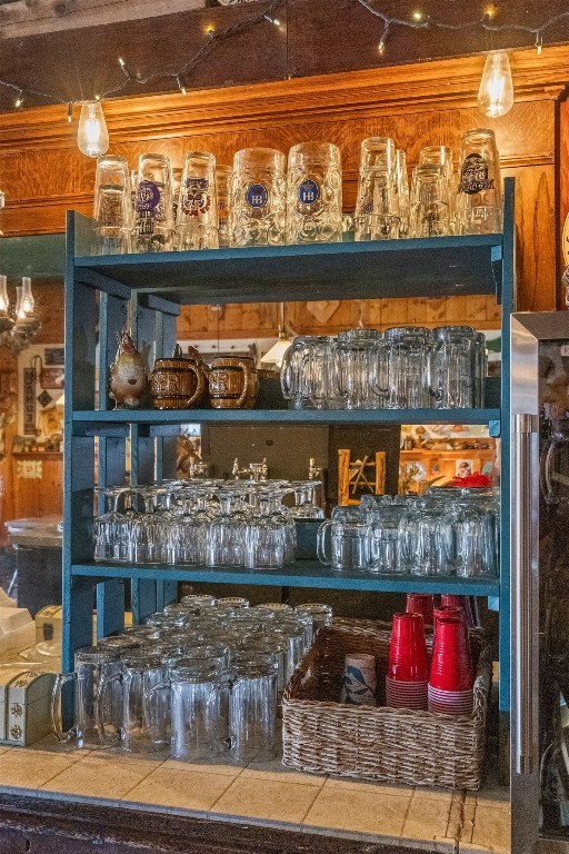 118 & 118 1/2 W Wallace Street