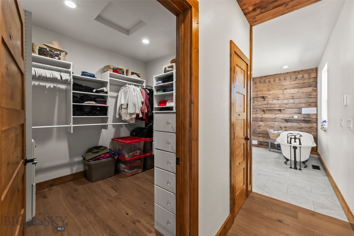 108 Deerfoot Trail