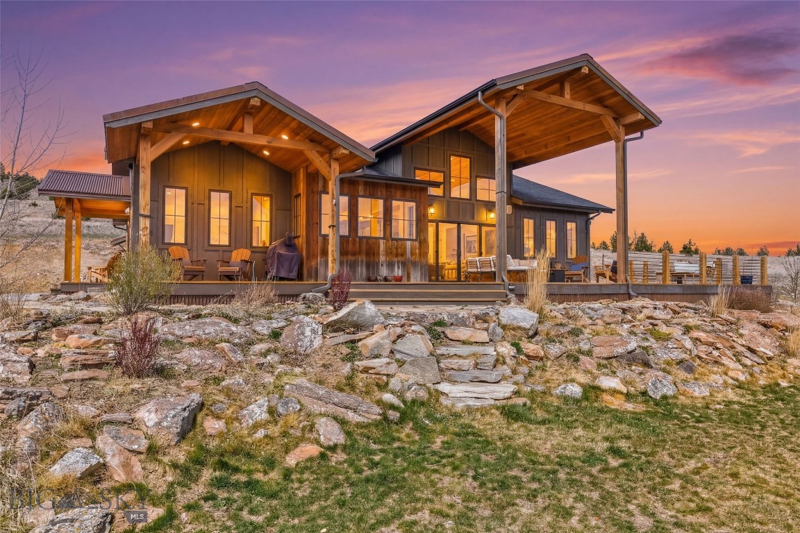 108 Deerfoot Trail