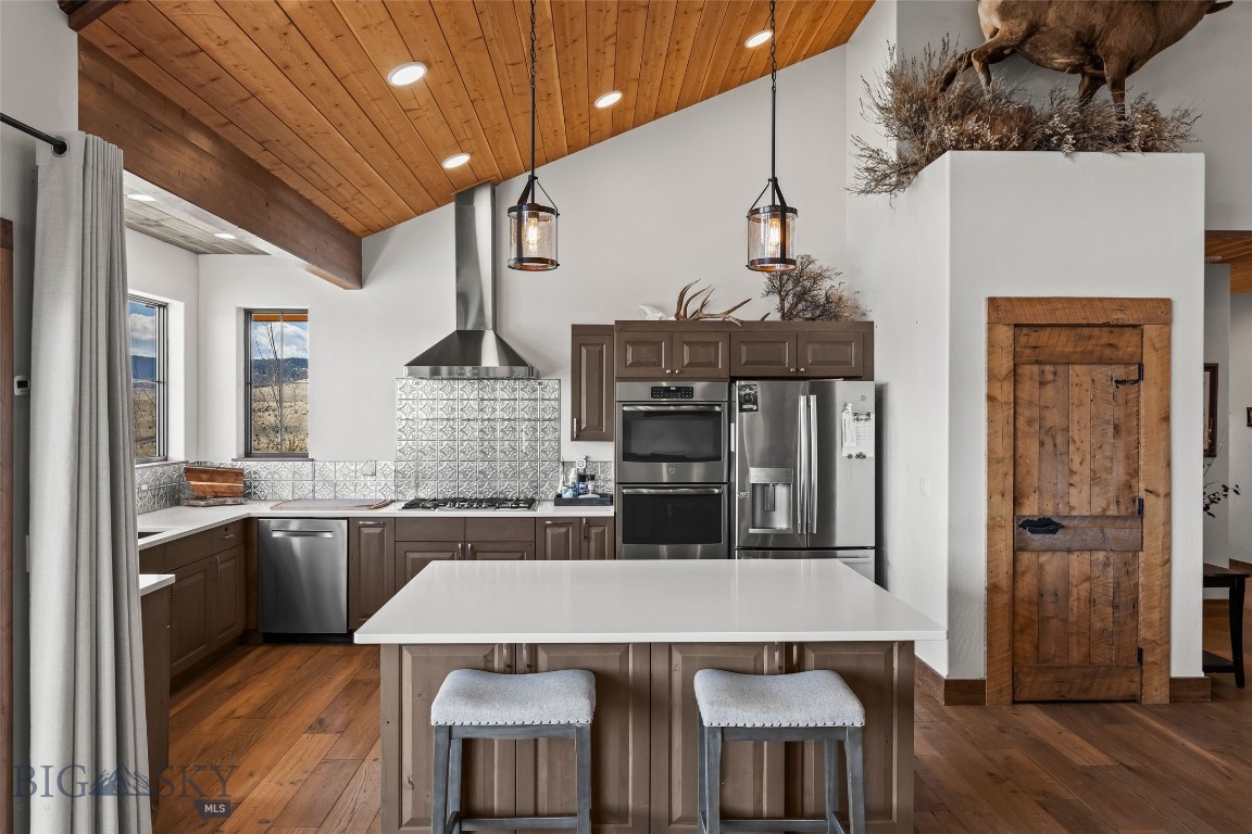 108 Deerfoot Trail