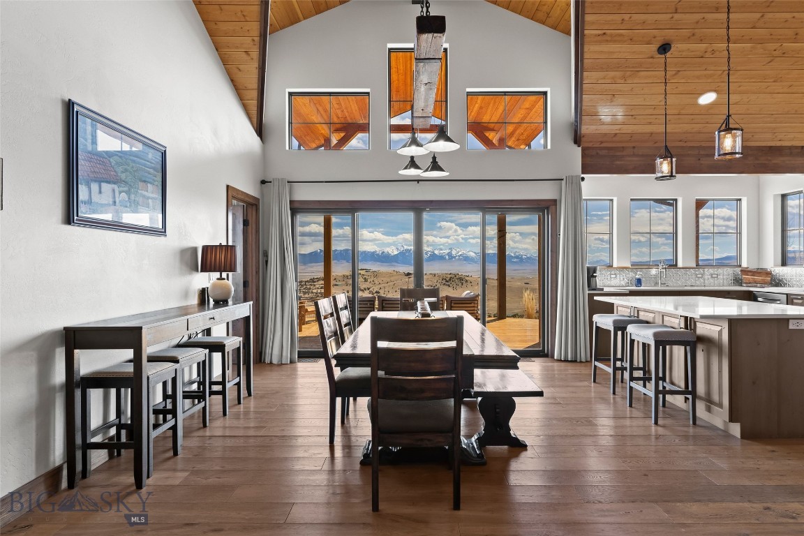 108 Deerfoot Trail