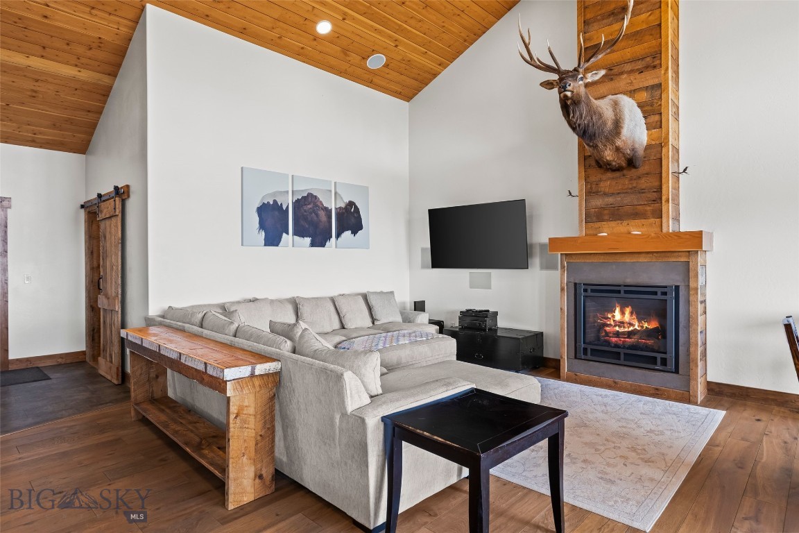 108 Deerfoot Trail
