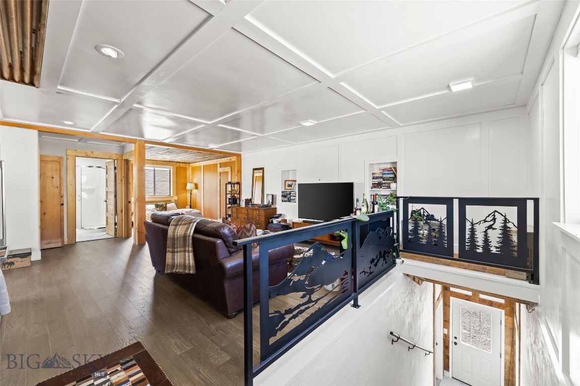 108 Deerfoot Trail
