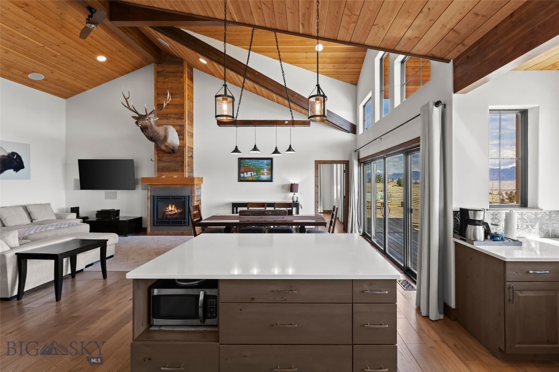 108 Deerfoot Trail
