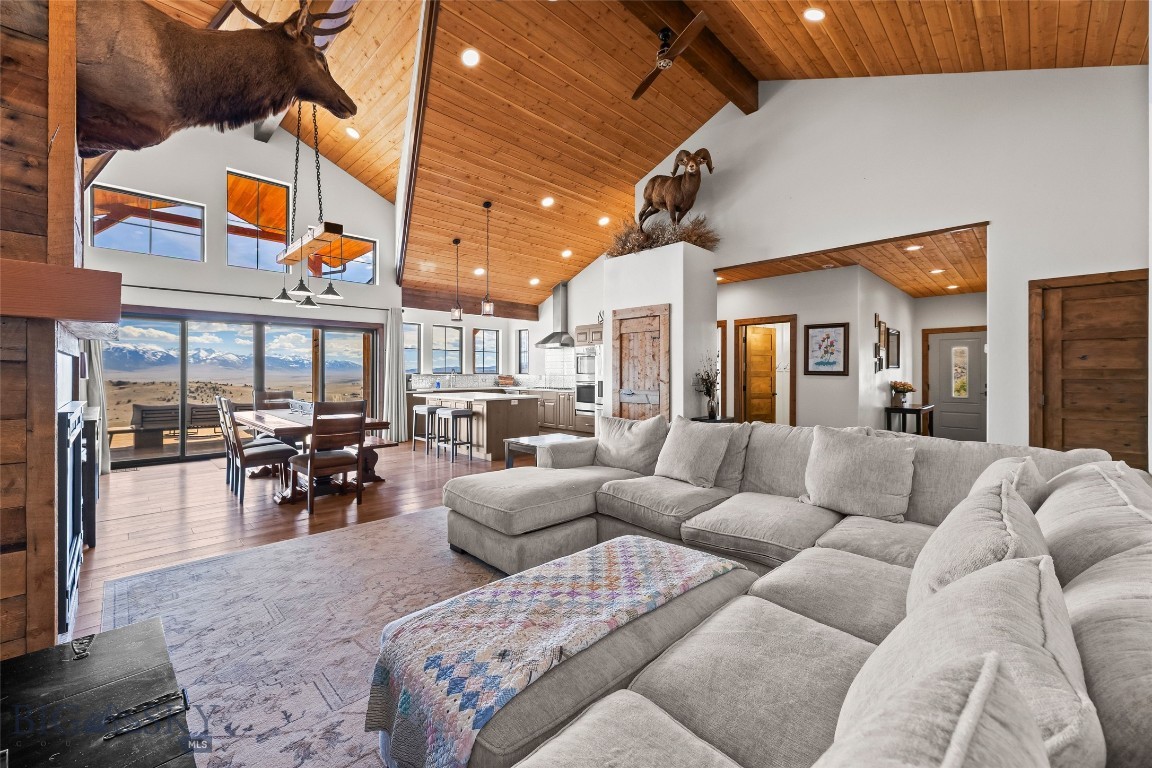108 Deerfoot Trail
