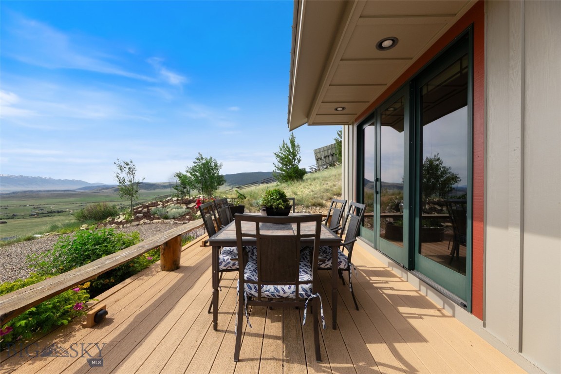95 Foothill Trl