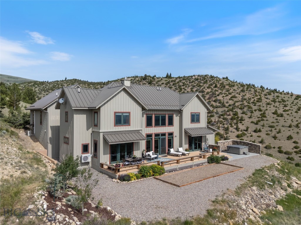 95 Foothill Trl