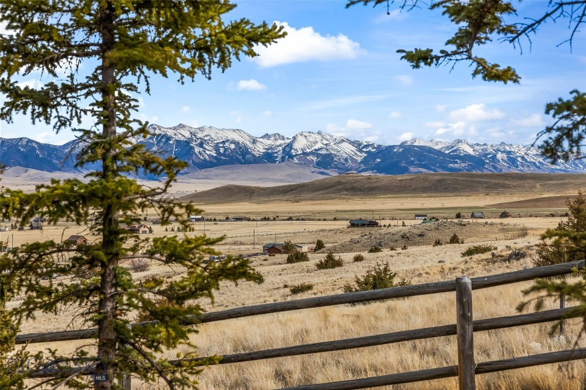 7 Cold Creek Loop Trail