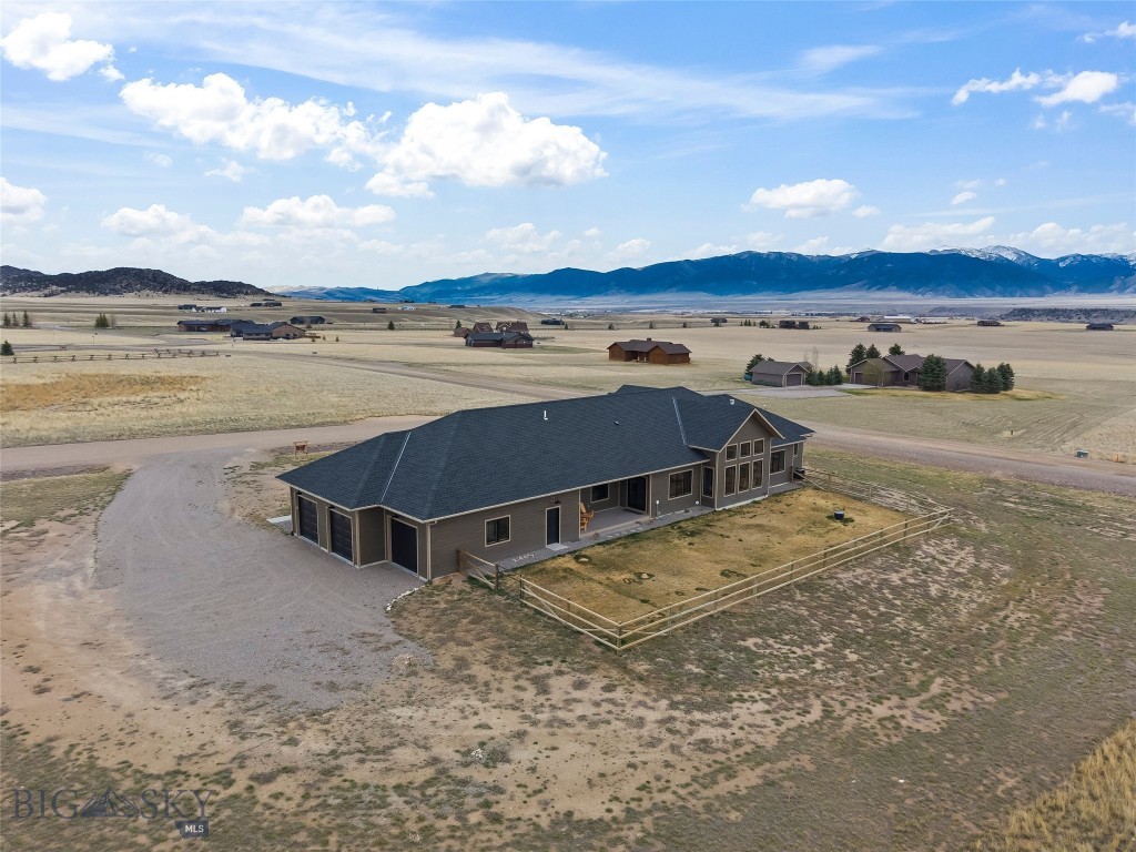 5 Bugle Court