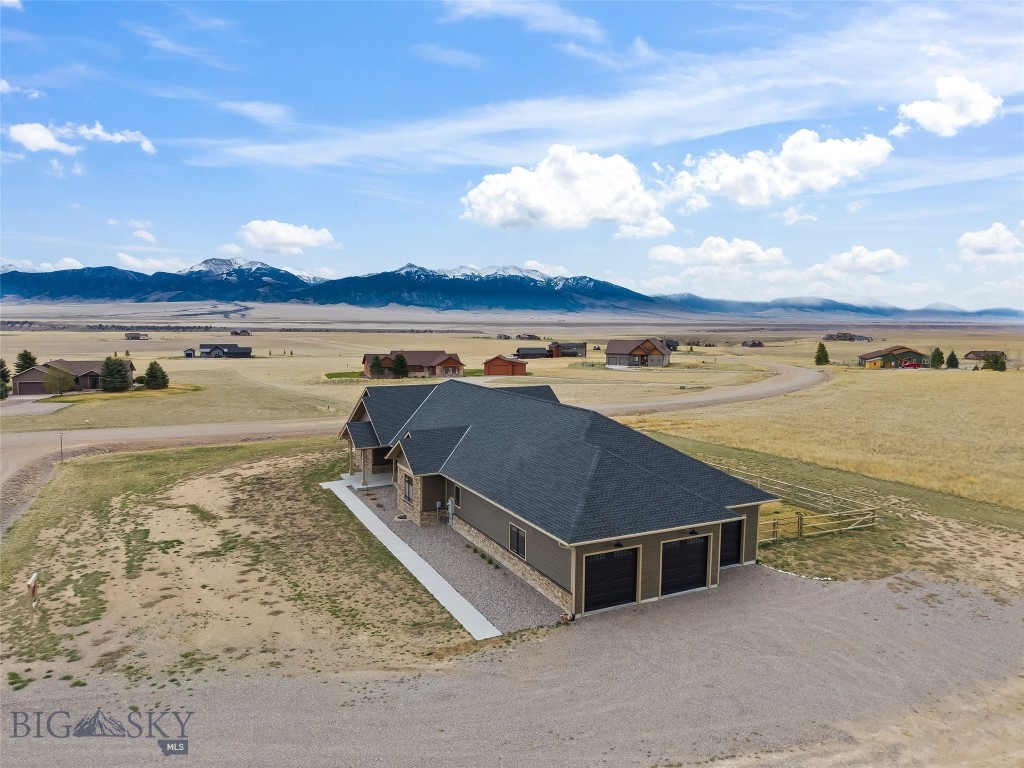 5 Bugle Court