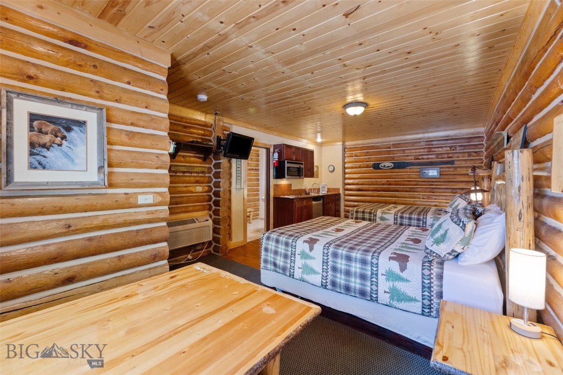 701 Bauer Lane 8