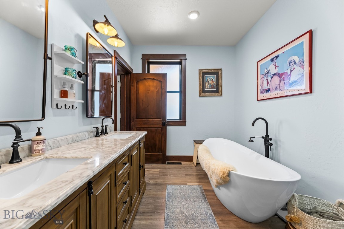 14A & 14B Cookhouse Trail