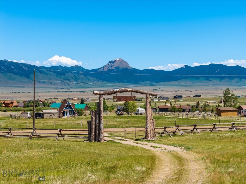 60 Antler Trail