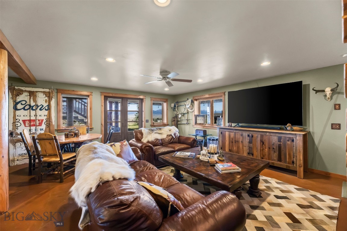 60 Antler Trail