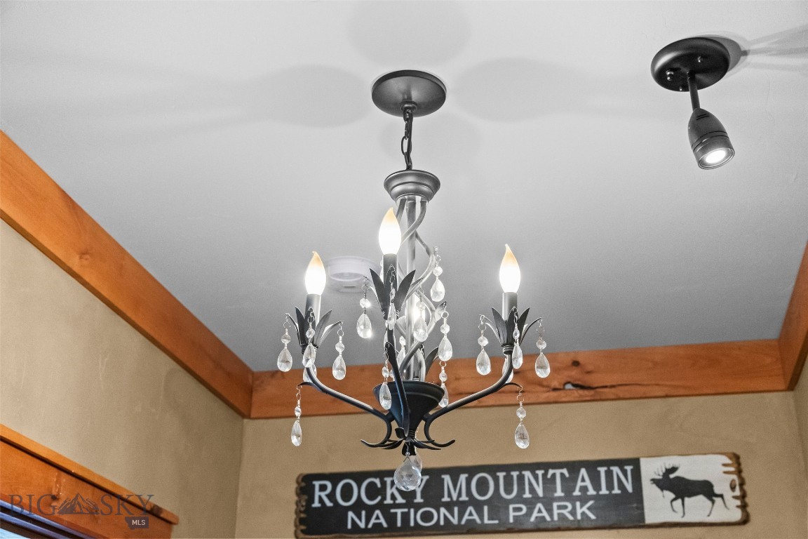 60 Antler Trail