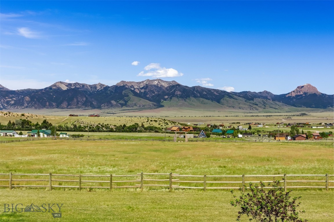60 Antler Trail