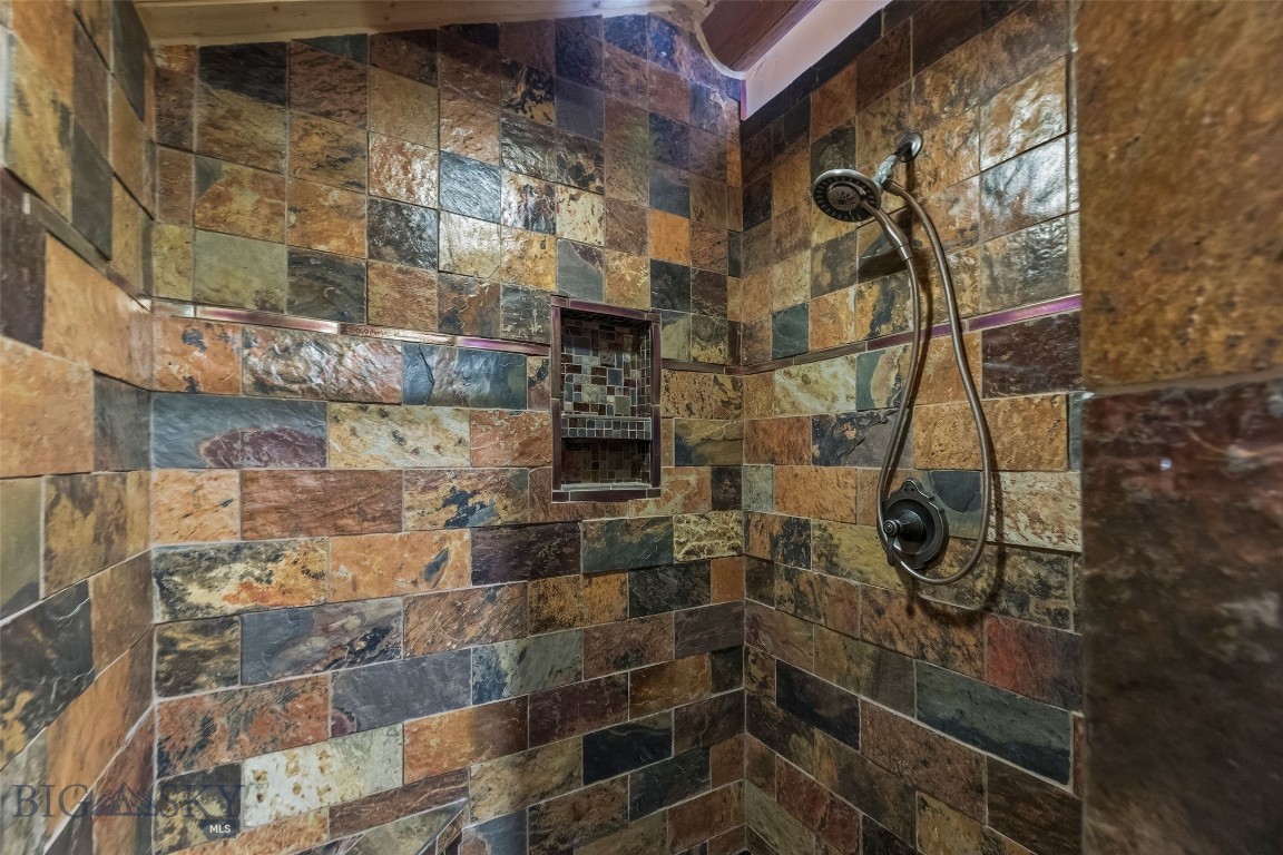 60 Antler Trail