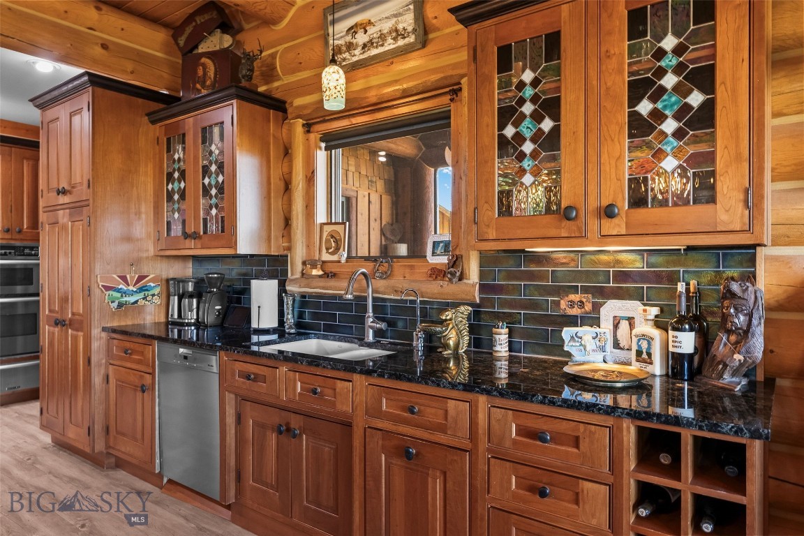 60 Antler Trail
