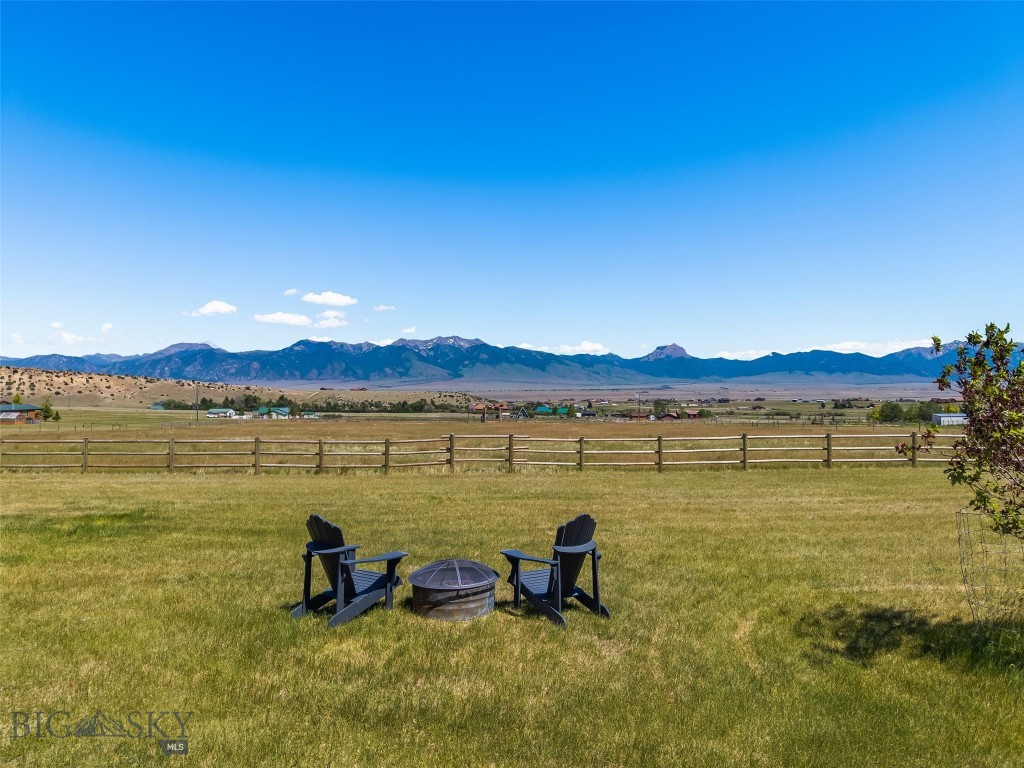 60 Antler Trail