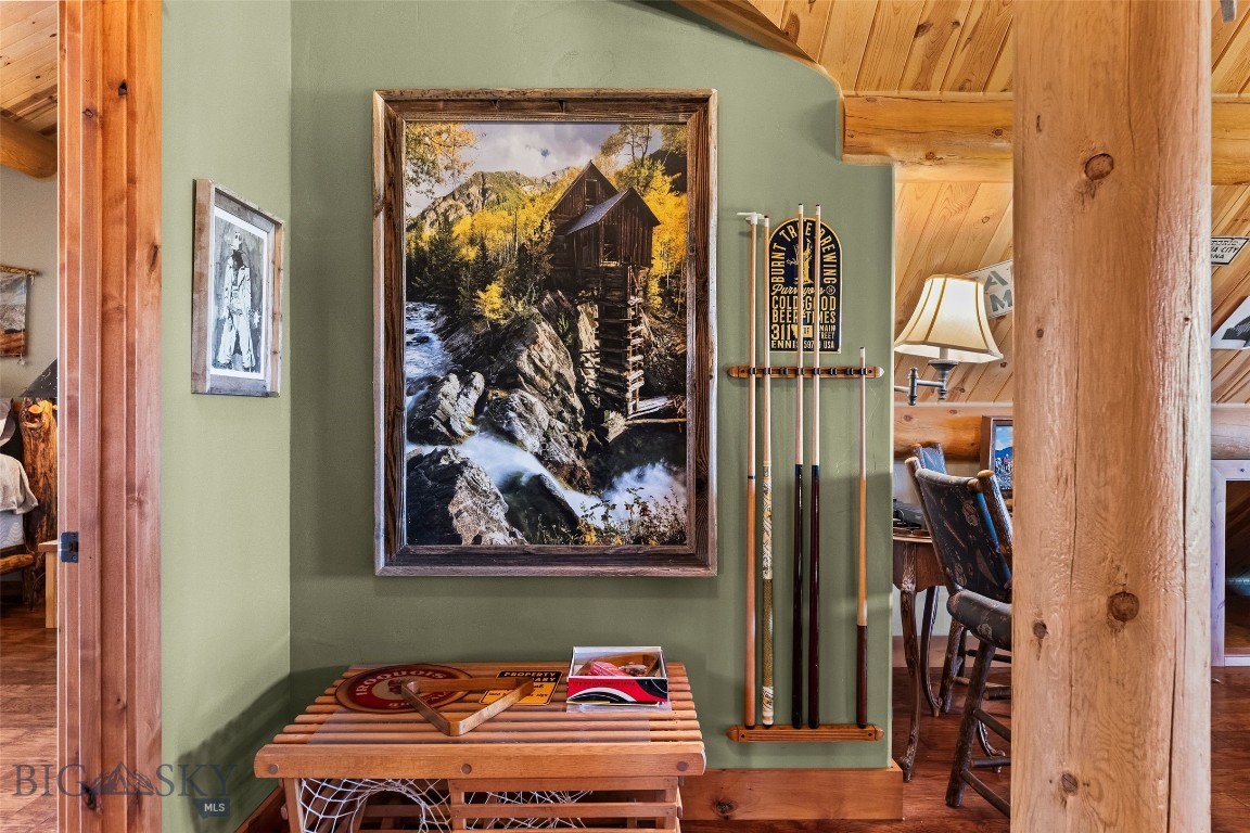 60 Antler Trail
