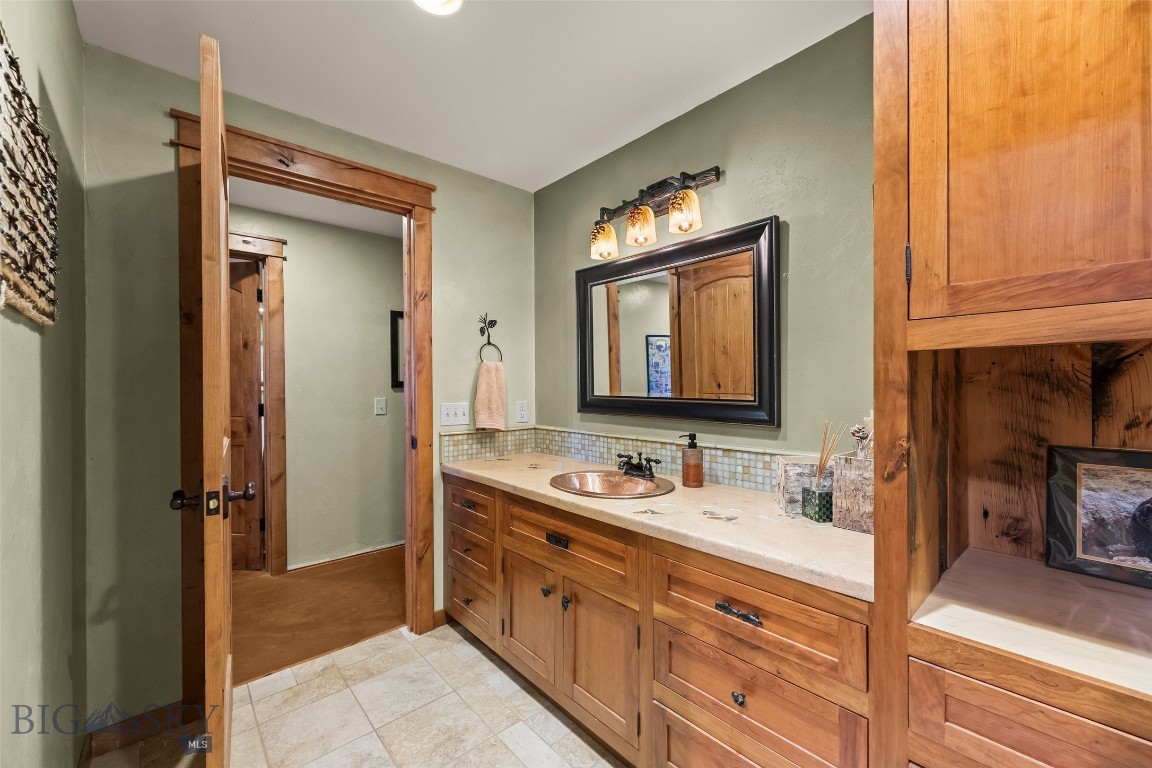 60 Antler Trail