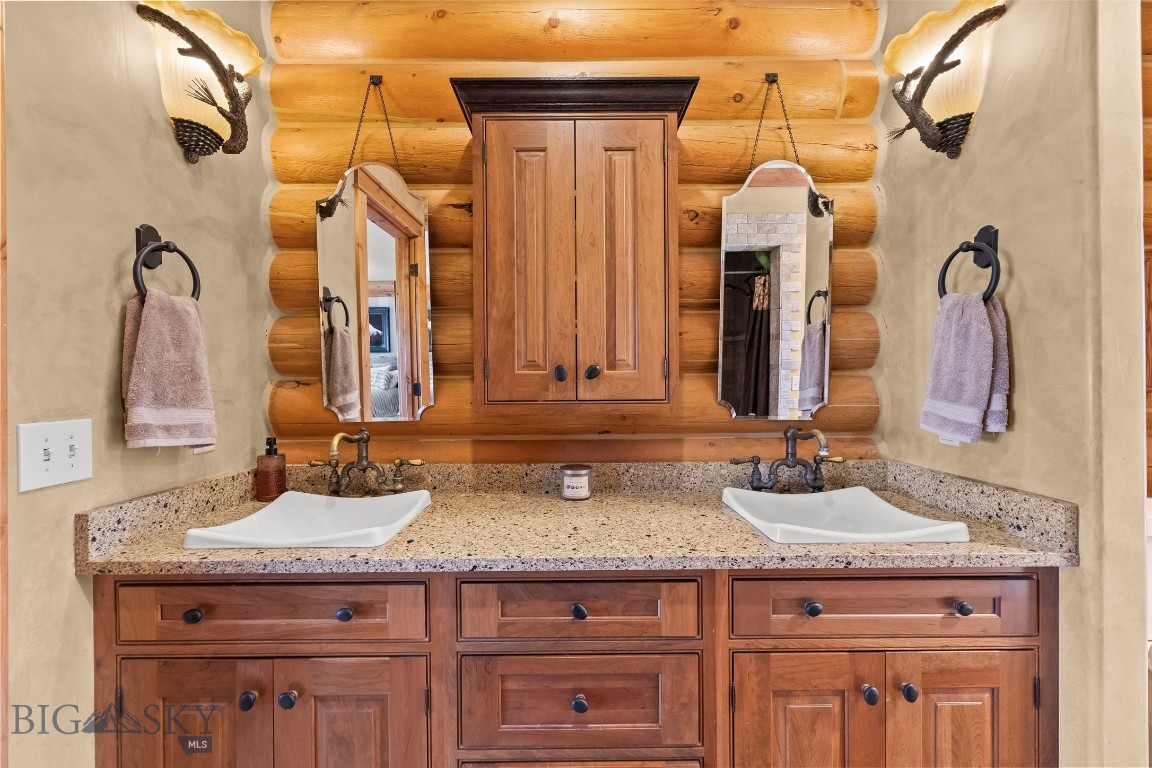 60 Antler Trail