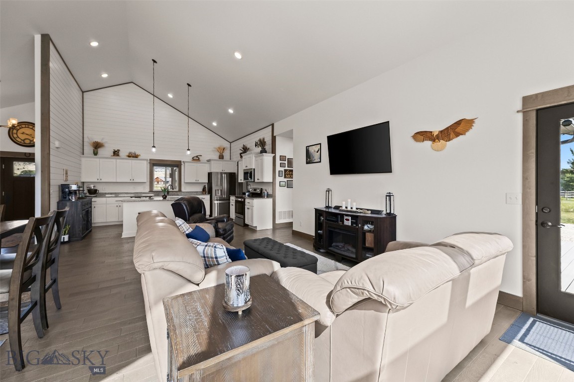 116 Skyview Drive