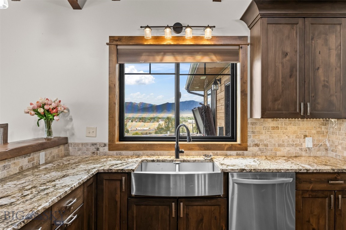 12 Indian Ridge Trail