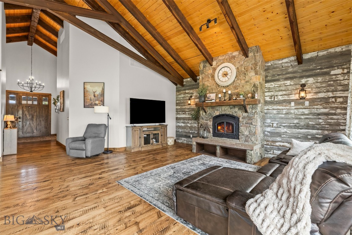 12 Indian Ridge Trail