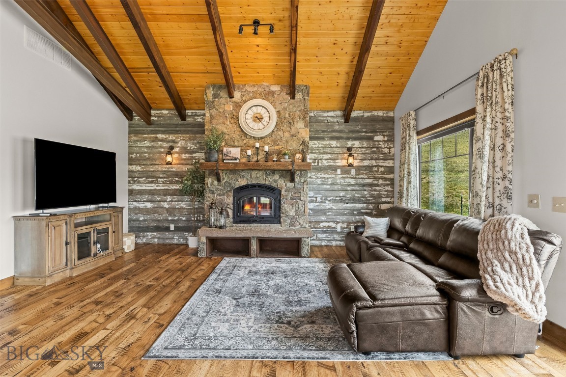 12 Indian Ridge Trail