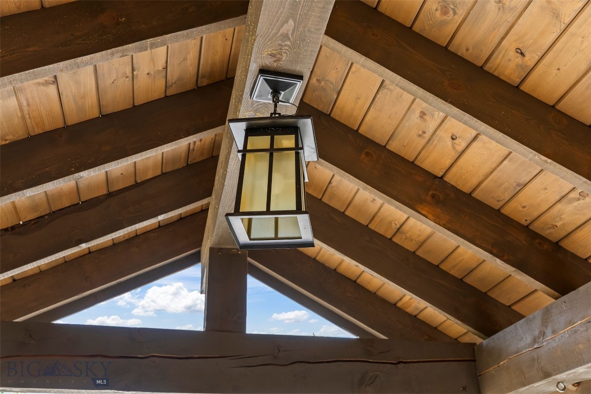 12 Indian Ridge Trail