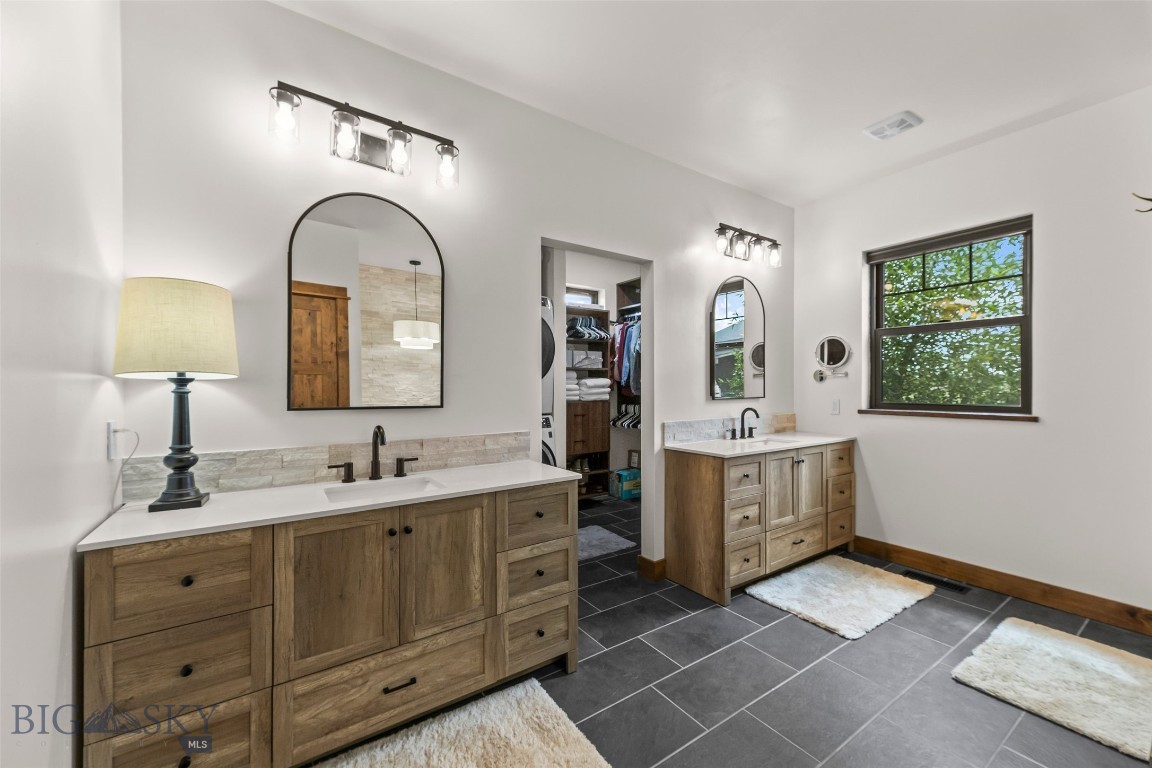 12 Indian Ridge Trail