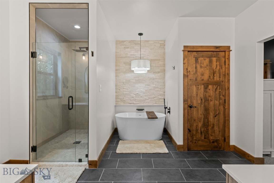 12 Indian Ridge Trail