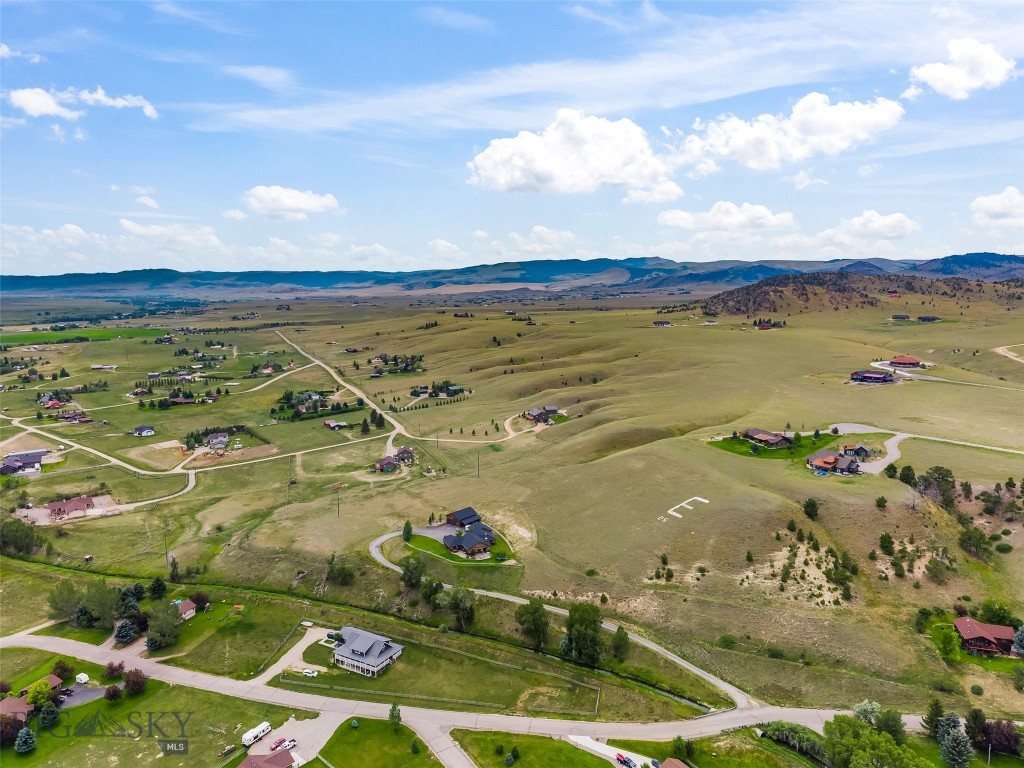 12 Indian Ridge Trail