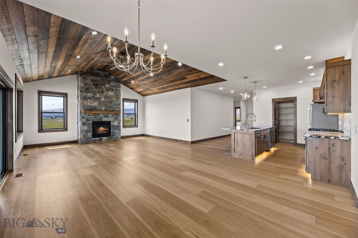 8 Viola View