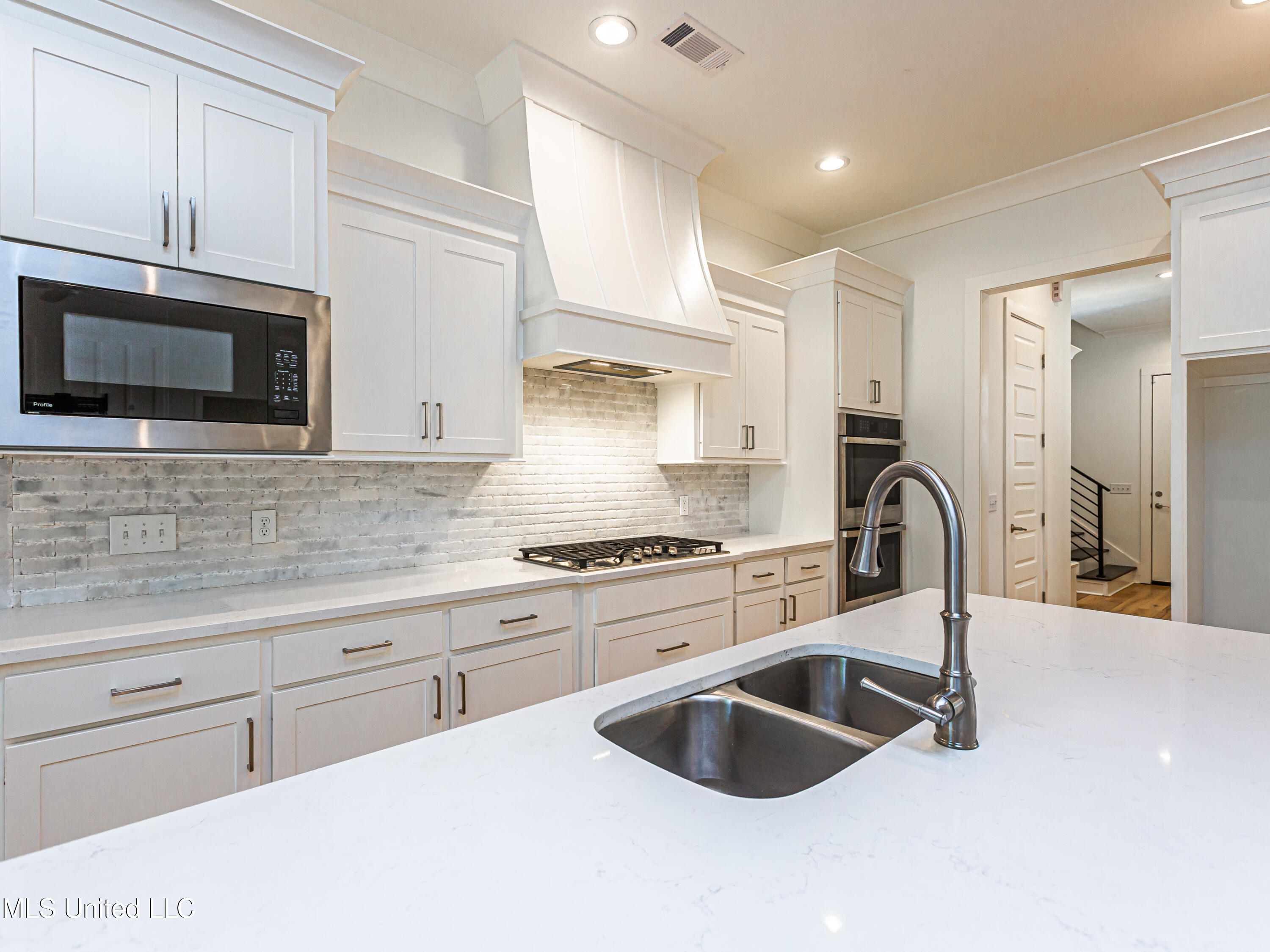 104 First Colony Boulevard