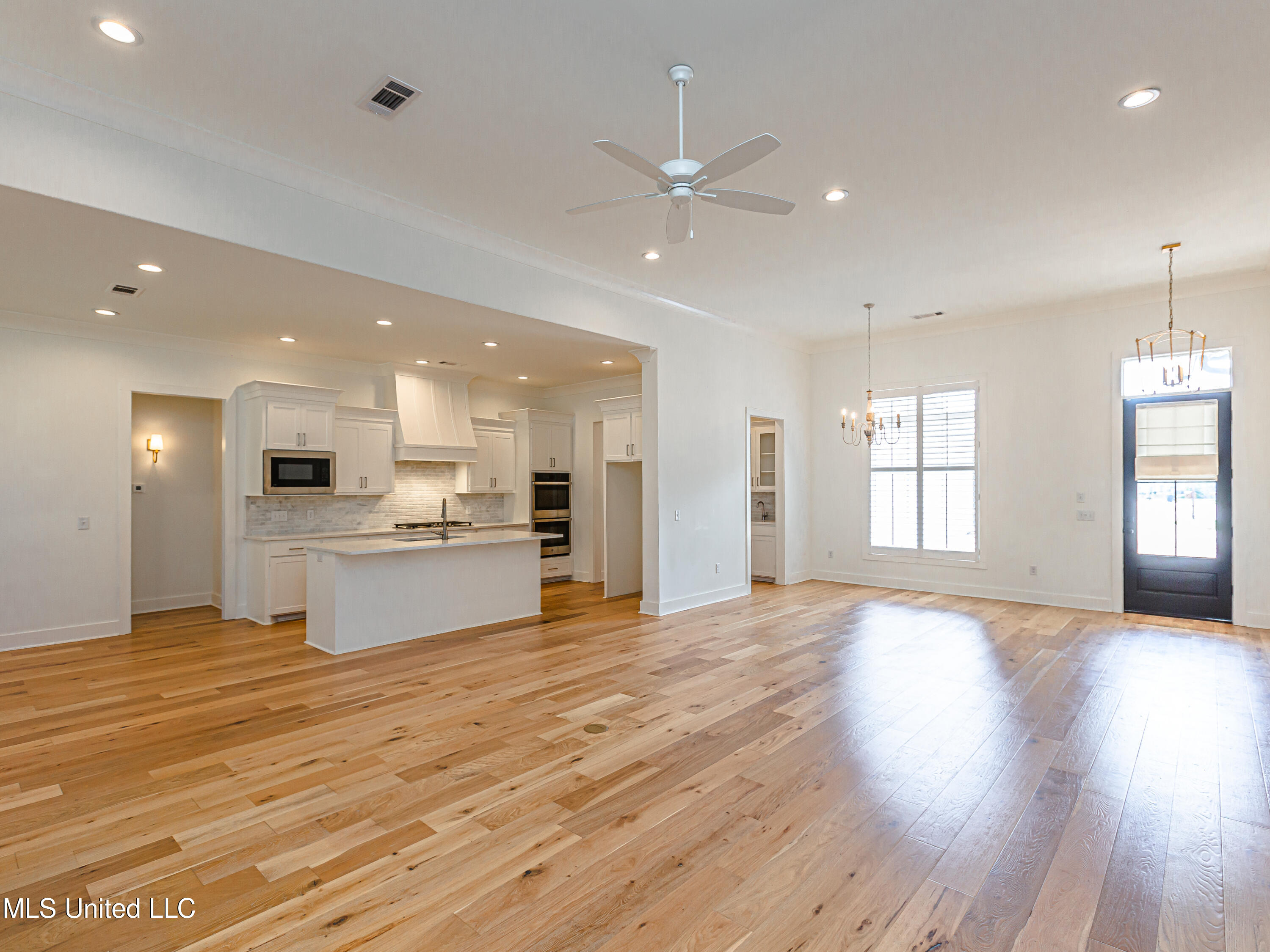 104 First Colony Boulevard