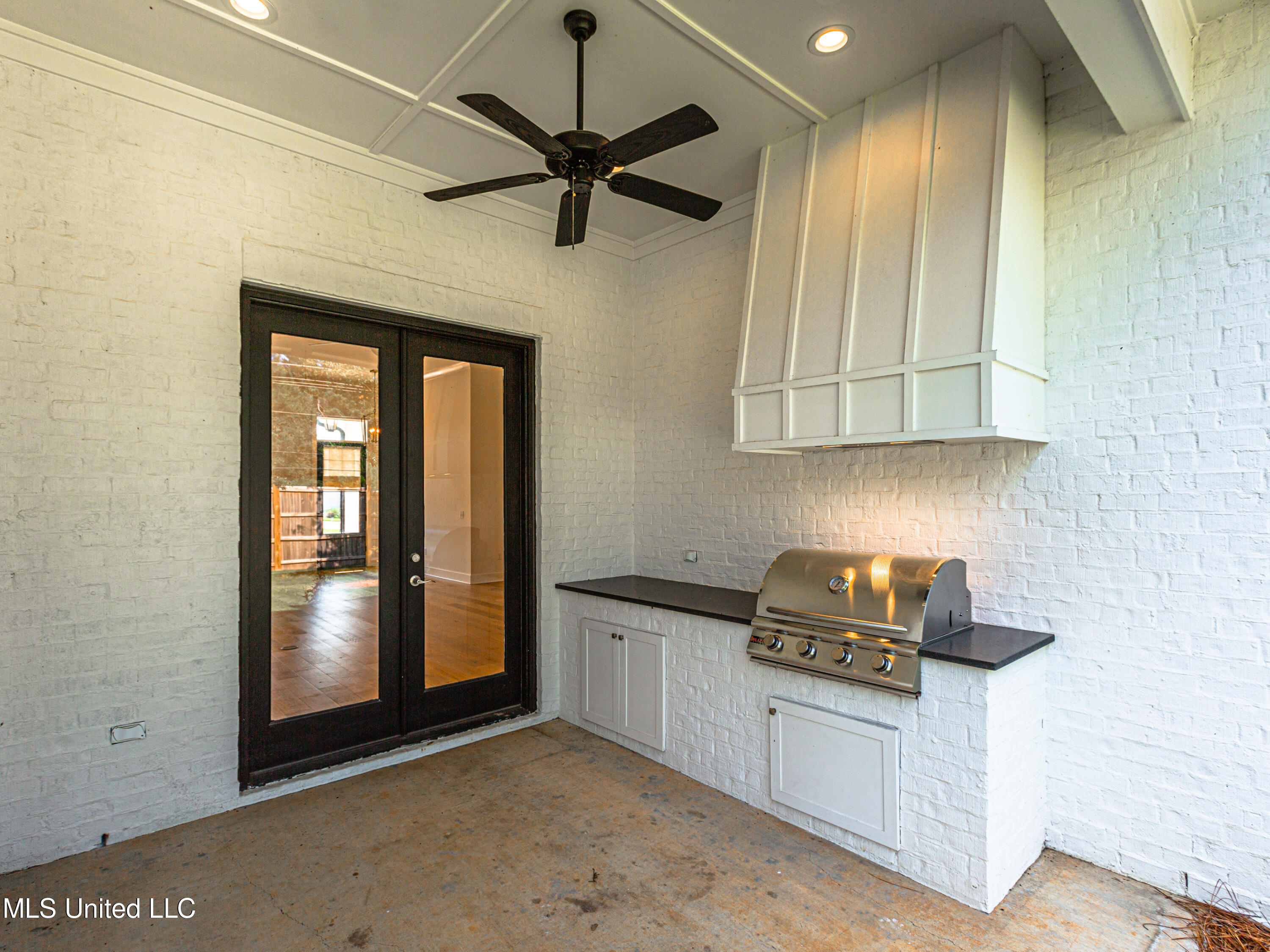 104 First Colony Boulevard